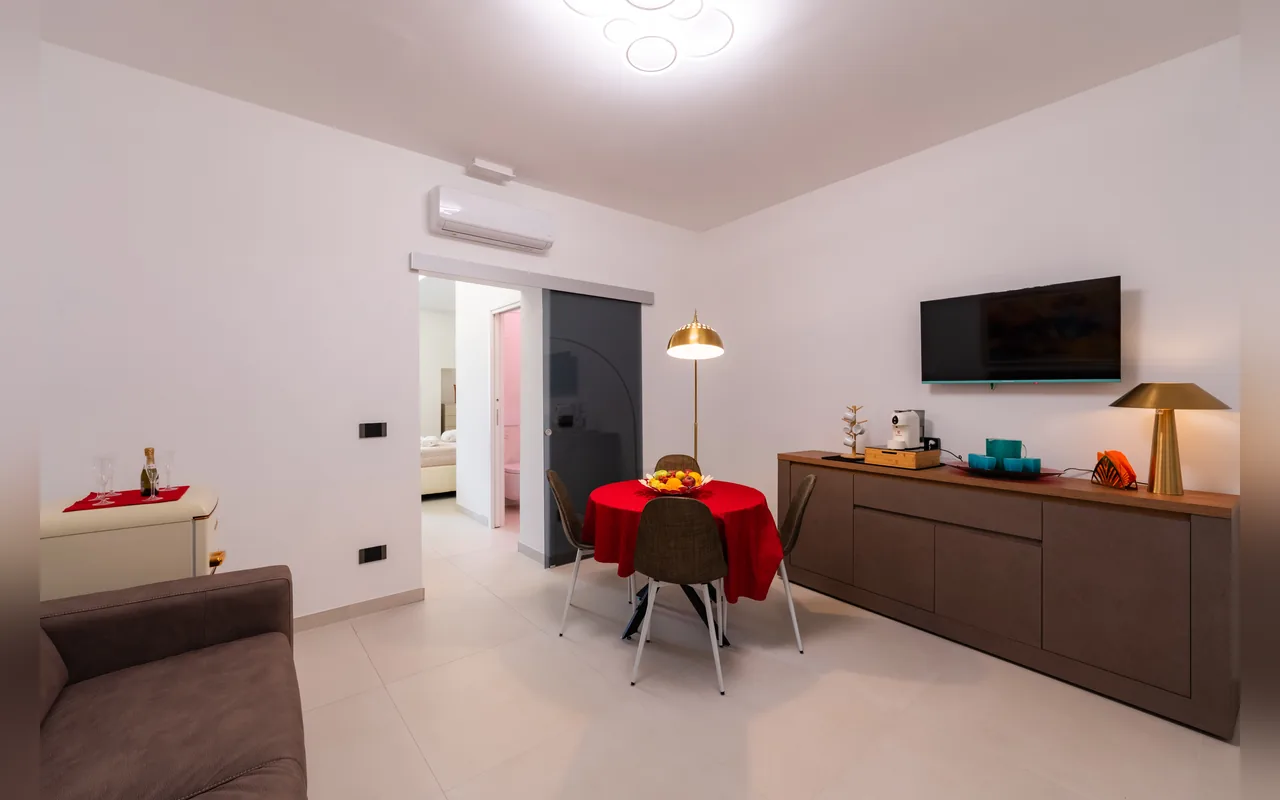 Camera con bagno privato — Tortugas B&B, Giarre (Sicilia) (foto 27)